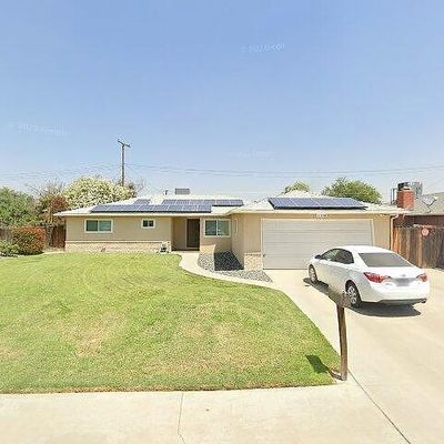 2034 W Harrison Ave, Porterville, CA 93257