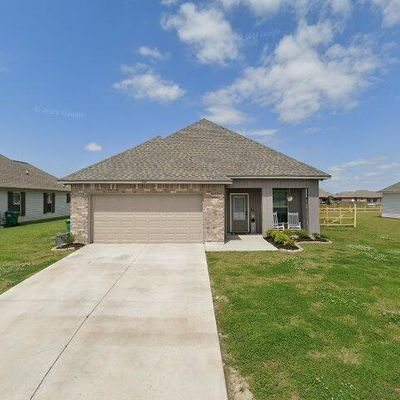 207 Shadow Pointe Rd, Thibodaux, LA 70301