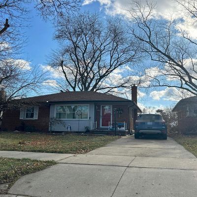 20900 Yale St, Saint Clair Shores, MI 48081