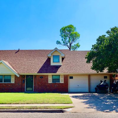 1907 67 Th St, Lubbock, TX 79412