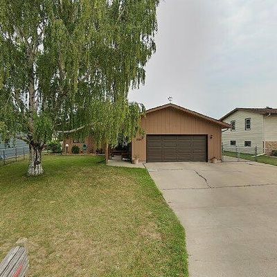 1914 13 Th Ave N, Moorhead, MN 56560