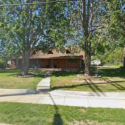 2421 E Cherry St, Springfield, MO 65802