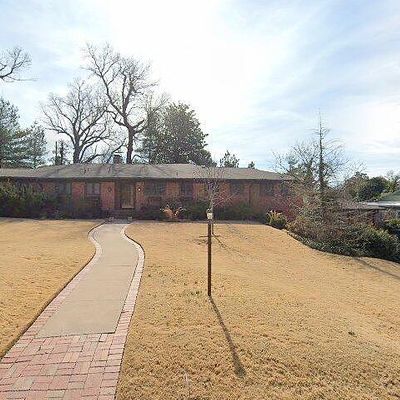 2424 E 33 Rd St, Tulsa, OK 74105