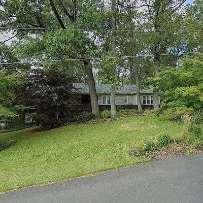 25 Charles Ave, Stewartstown, PA 17363