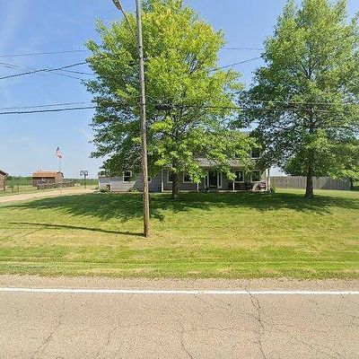 224 E State St, Washburn, IL 61570