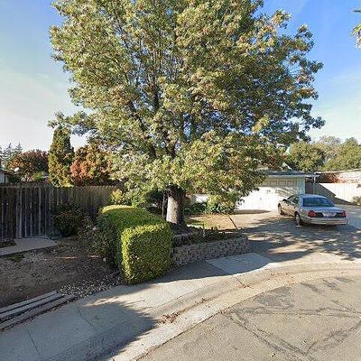 2756 Honeysuckle Way, Sacramento, CA 95826