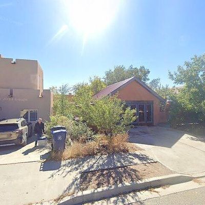 258 Vuelta Roble, Santa Fe, NM 87501