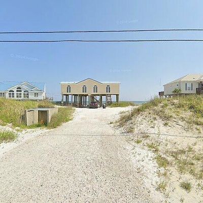 2617 Bienville Blvd, Dauphin Island, AL 36528