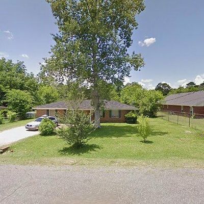 2705 Lauderdale St, Selma, AL 36701