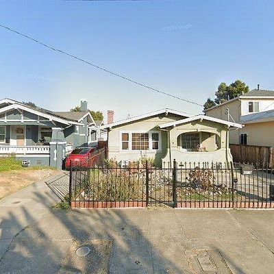 2718 Seminary Ave, Oakland, CA 94605