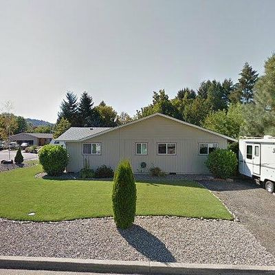 3444 W Normandy Ave, Roseburg, OR 97471