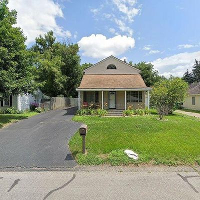 3098 Hill Rd, Auburn Hills, MI 48326