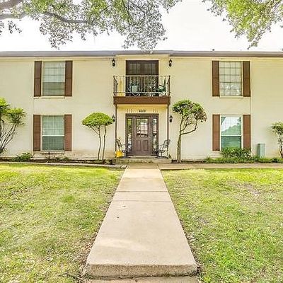 4008 Ridglea Country Club Dr, Fort Worth, TX 76126