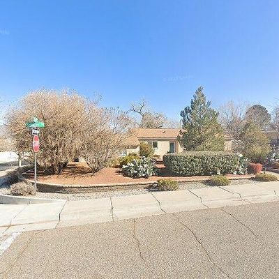 404 Solano Dr Se, Albuquerque, NM 87108