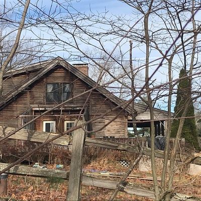 46 Barnes Rd, North Brookfield, MA 01535