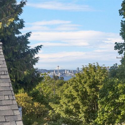 4755 35 Th Ave Sw, Seattle, WA 98126