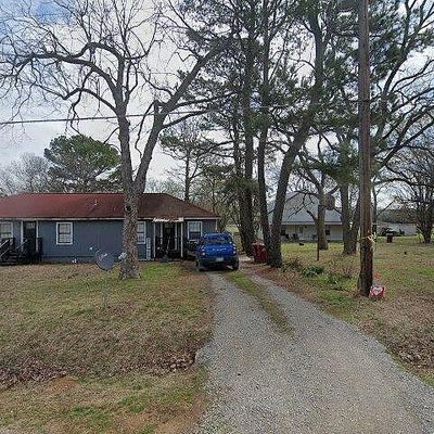 425 S Broadway St, Bells, TX 75414