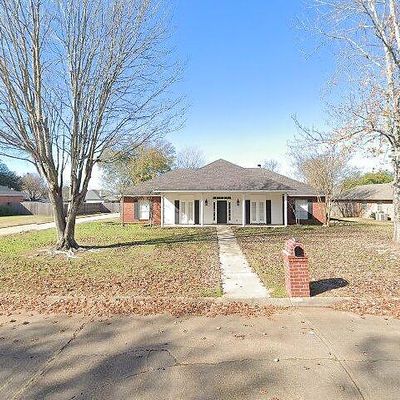 5220 Raphael Dr, Alexandria, LA 71303