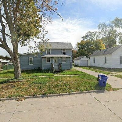 614 N Avenue D, Washington, IA 52353