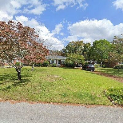 6304 Pinehill Rd, Columbia, SC 29206