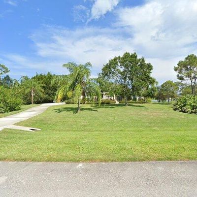 5646 Cypress Creek Dr, Grant, FL 32949