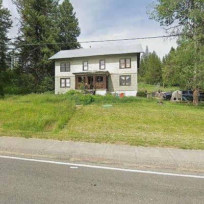 702 Park Ave, Bovill, ID 83806