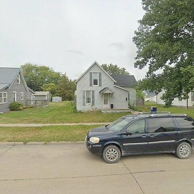 726 E Jefferson St, Washington, IA 52353