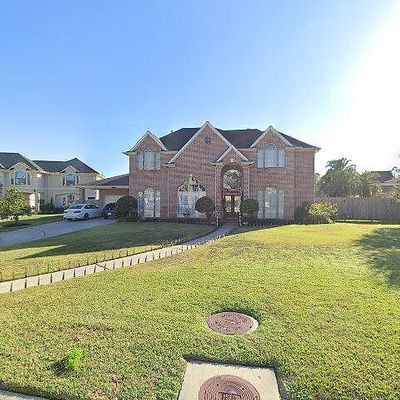 7407 Regency Pl, Spring, TX 77379