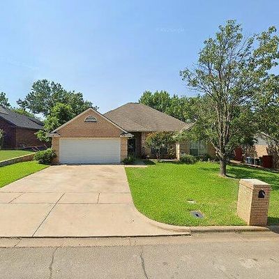 7504 Brentwood Ct, North Richland Hills, TX 76182