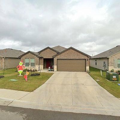 759 Armadillo Dr, Seguin, TX 78155