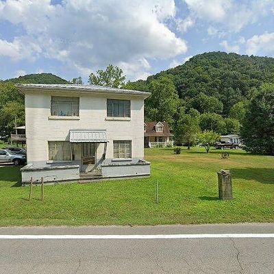 658 Campbells Creek Dr, Charleston, WV 25306