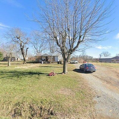 6895 Williams Rd, Cross Plains, TN 37049