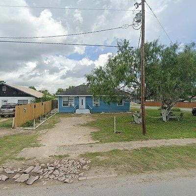 8244 Jesus Bazan St, Monte Alto, TX 78538