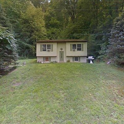 830 Unger Ln, Boyertown, PA 19512