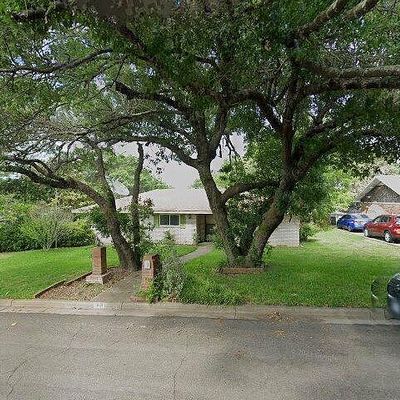 849 Arlington Dr, Woodway, TX 76712