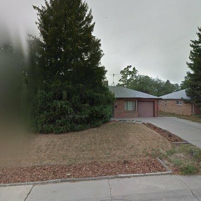 881 Salem St, Aurora, CO 80011