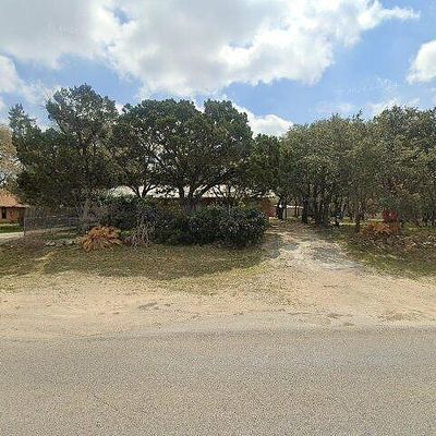 888 Canyon Bnd, Canyon Lake, TX 78133