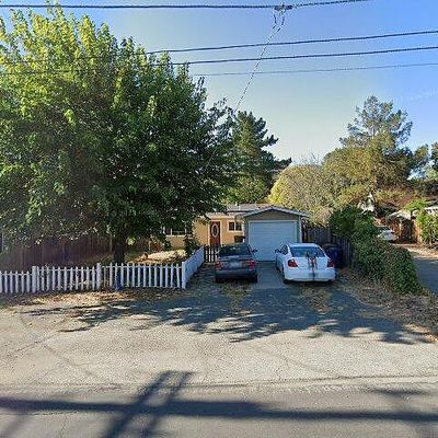 8 Adelaide Dr, Martinez, CA 94553