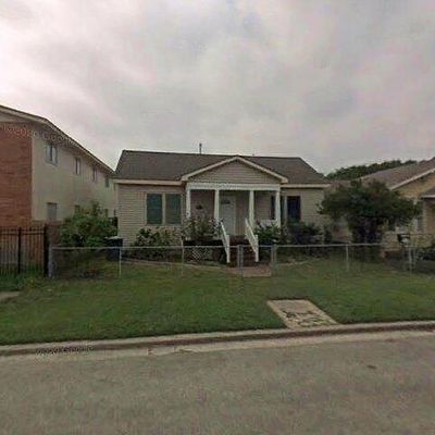 917 Avenue K, Galveston, TX 77550