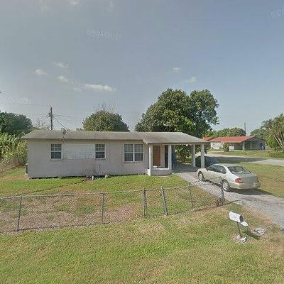 932 Sw Avenue G Pl, Belle Glade, FL 33430