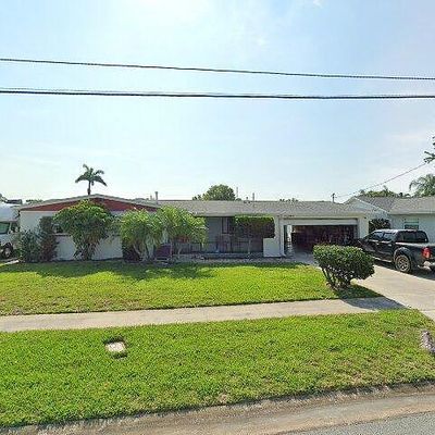 940 Waikiki Dr, Merritt Island, FL 32953