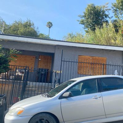 1083 Milwaukee Ave, Los Angeles, CA 90042