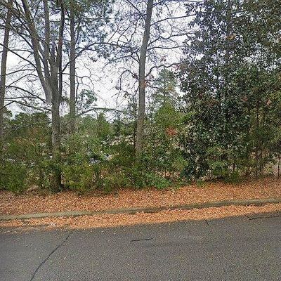 101 E Rhode Island Ave, Southern Pines, NC 28387