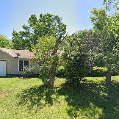 101 S Runnels Ave, Streetman, TX 75859