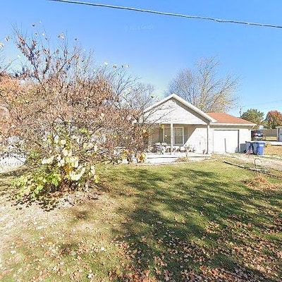 1157 Avenue D St, Greencastle, IN 46135