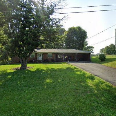 122 Glenn Ave, King, NC 27021