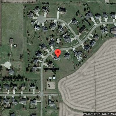 111 Marsh Hawk Dr, Le Roy, IL 61752