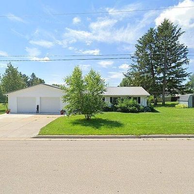 140 W Barber Ave, Livingston, WI 53554