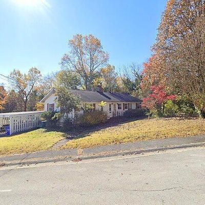 129 Utah Ave, Oak Ridge, TN 37830