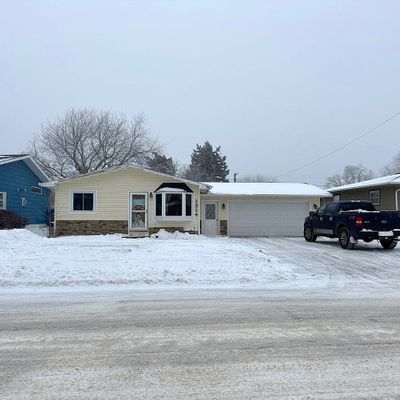 1314 5 Th Ave Nw, Jamestown, ND 58401